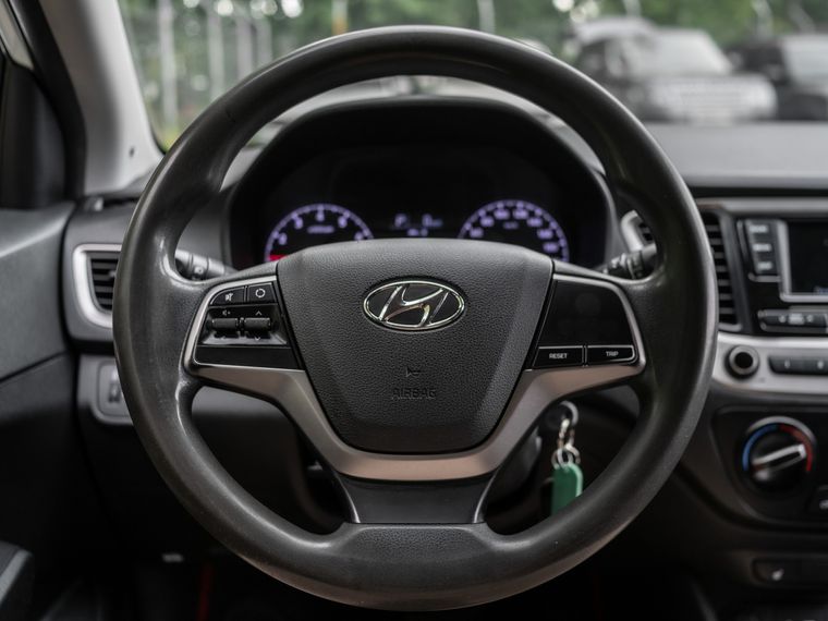 Hyundai Solaris 2018 года, 299 000 км - вид 6
