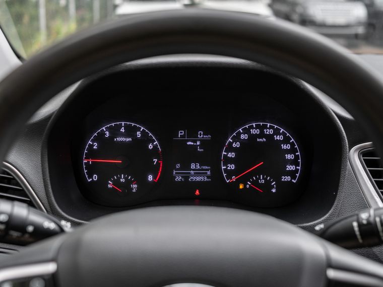 Hyundai Solaris 2018 года, 299 000 км - вид 5
