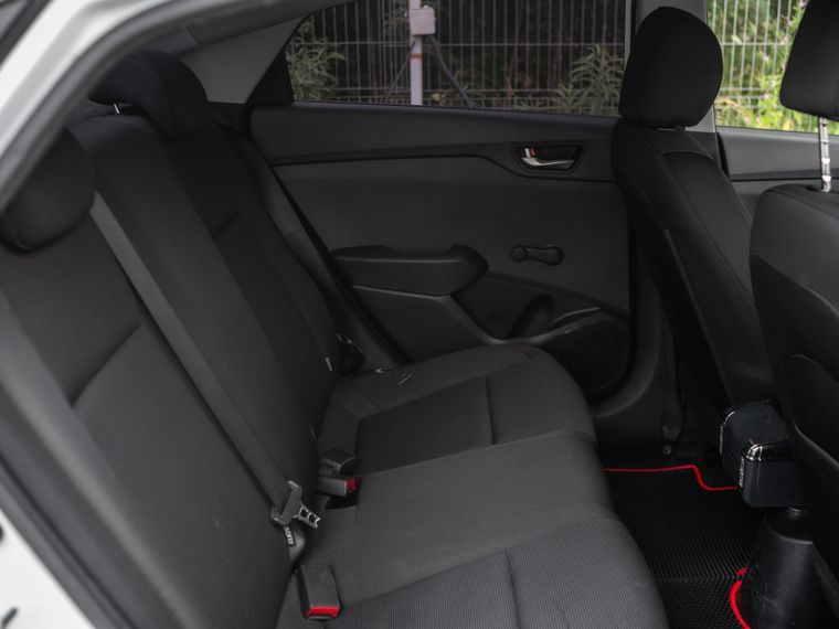 Hyundai Solaris 2018 года, 299 000 км - вид 11