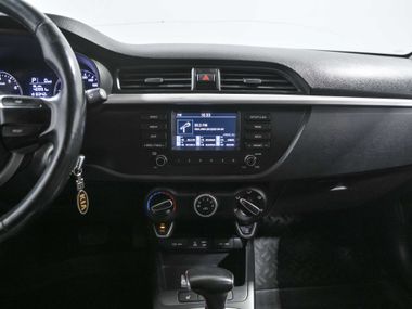 KIA Rio 2018 года, 145 651 км - вид 9