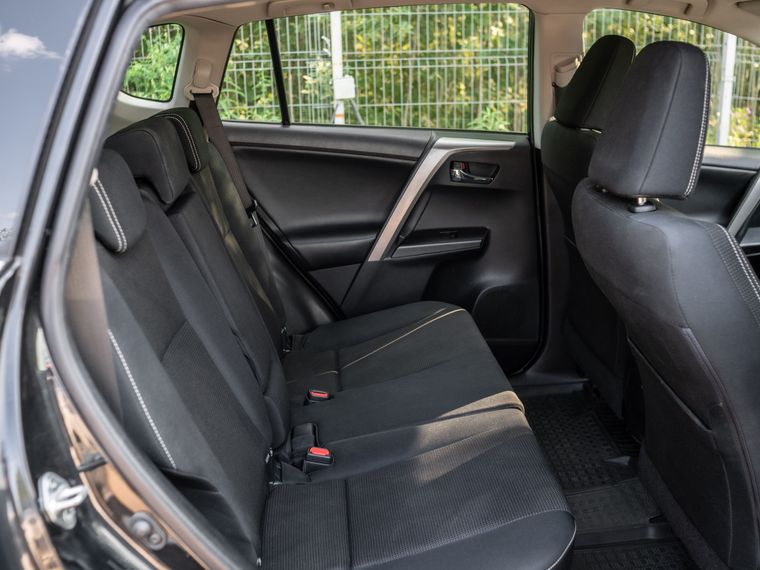 Toyota RAV4 2016 года, 212 902 км - вид 13