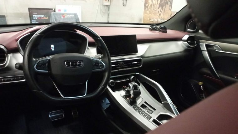Geely Coolray 2022 года, 58 000 км - вид 5