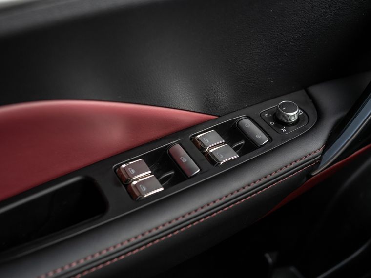 Geely Coolray 2022 года, 58 000 км - вид 11