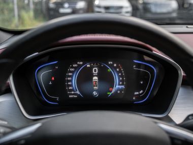 Geely Coolray 2022 года, 58 000 км - вид 5