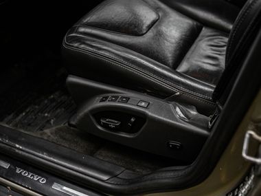 Volvo XC60 2015 года, 190 000 км - вид 12