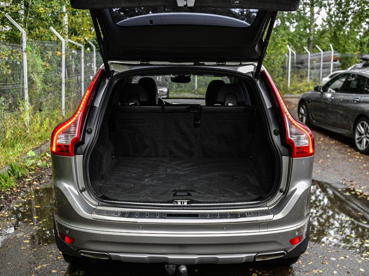 Volvo XC60 2015 года, 190 000 км - вид 16