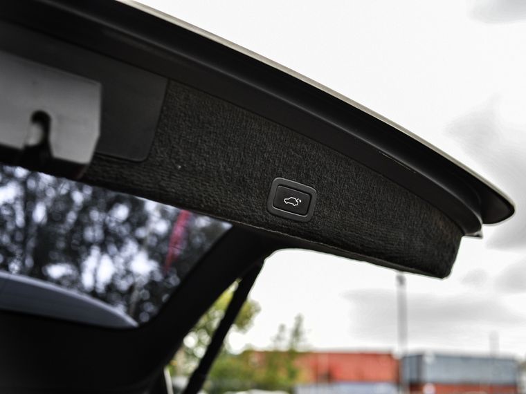 Volvo XC60 2015 года, 190 000 км - вид 17