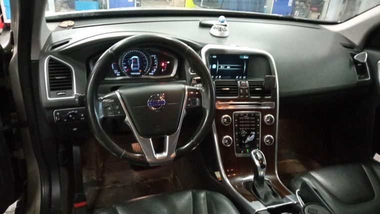 Volvo XC60 2015 года, 190 000 км - вид 5