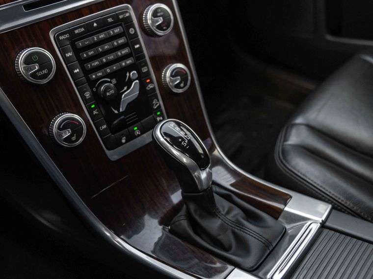 Volvo XC60 2015 года, 192 445 км - вид 10