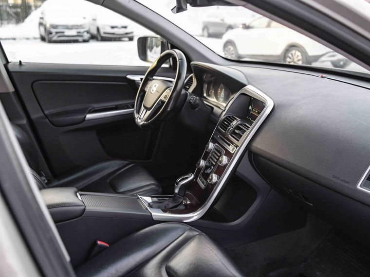 Volvo XC60 2015 года, 192 445 км - вид 14