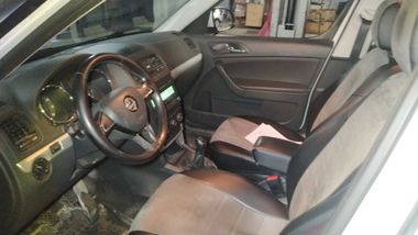 Skoda Yeti 2015 года, 144 985 км - вид 5