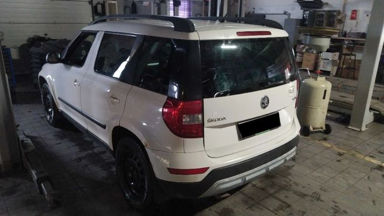 Skoda Yeti 2015 года, 144 985 км - вид 4
