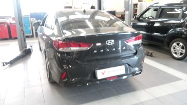 Hyundai Sonata 2018 года, 249 796 км - вид 4