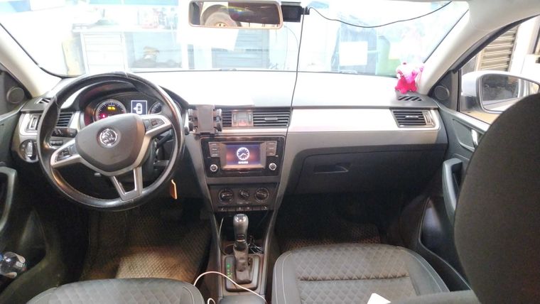 Skoda Rapid 2016 года, 181 653 км - вид 5