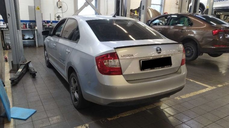 Skoda Rapid 2016 года, 181 653 км - вид 4