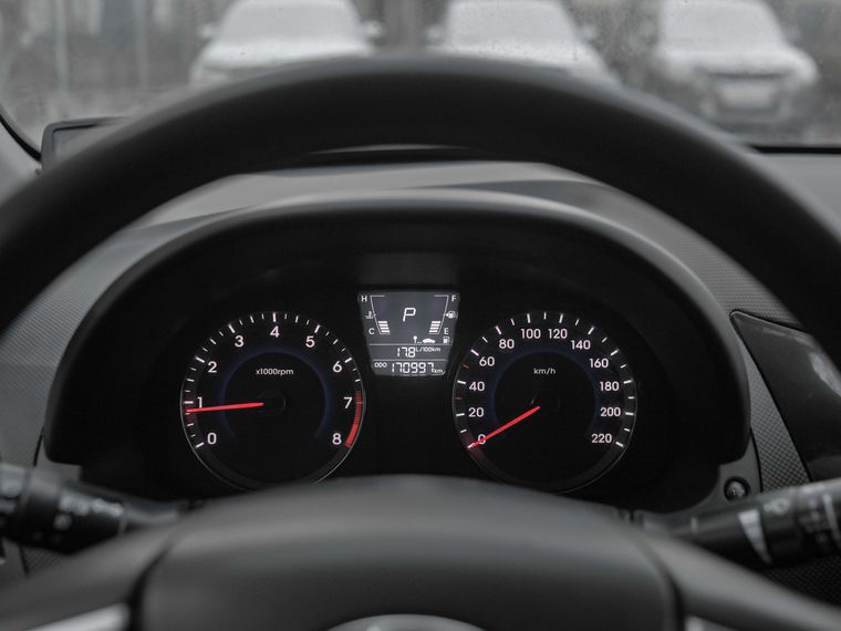 Hyundai Solaris 2011 года, 170 946 км - вид 5