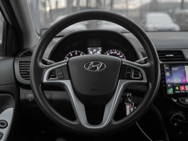 Hyundai Solaris 2011 года, 170 946 км - вид 6