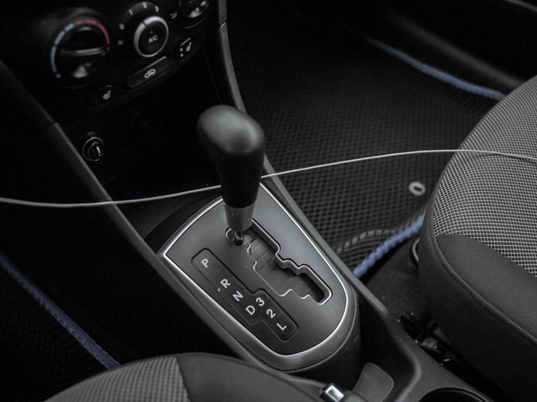 Hyundai Solaris 2011 года, 170 946 км - вид 9