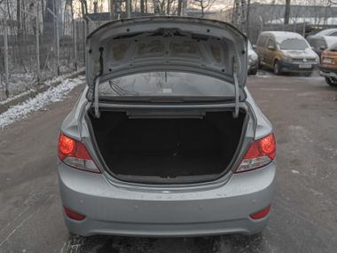 Hyundai Solaris 2011 года, 170 946 км - вид 13