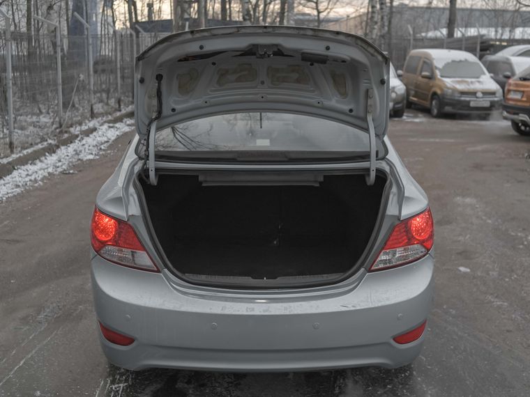 Hyundai Solaris 2011 года, 170 946 км - вид 13