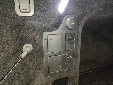 Land Rover Discovery 2017 года, 178 518 км - вид 24
