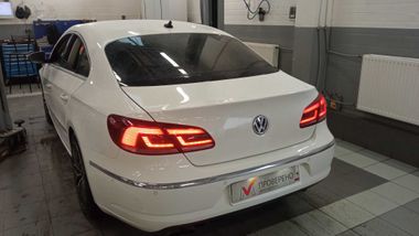 Volkswagen Passat CC 2011 года, 262 470 км - вид 4