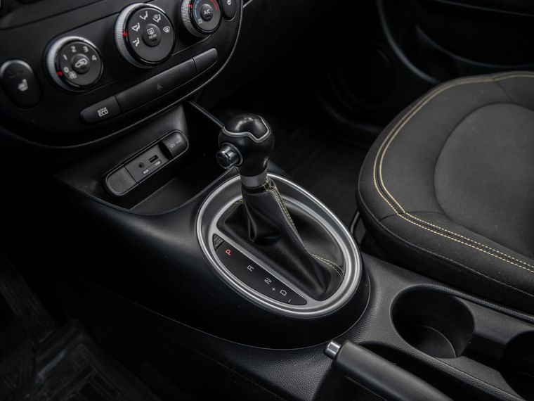 Kia Soul 2014 года, 230 000 км - вид 8