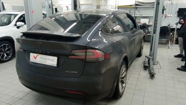 Tesla Model X 2020 года, 68 535 км - вид 4