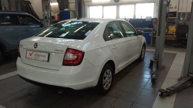 Skoda Rapid 2017 года, 224 500 км - вид 3
