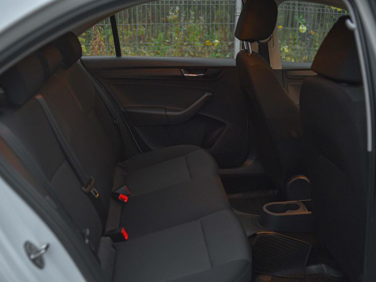 Skoda Rapid 2017 года, 224 500 км - вид 11