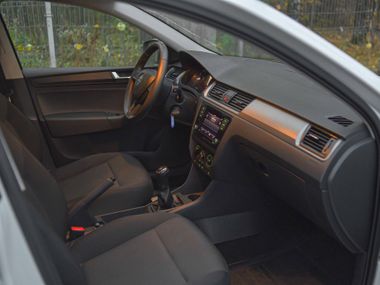 Skoda Rapid 2017 года, 224 500 км - вид 12
