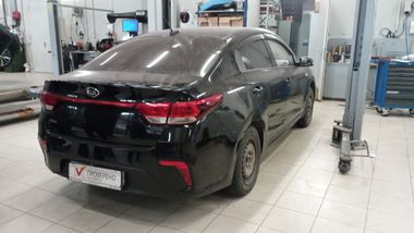 Kia Rio 2020 года, 66 845 км - вид 3