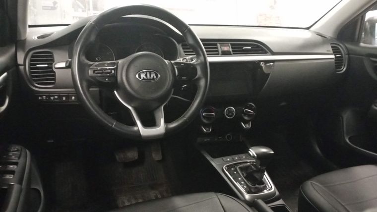 Kia Rio 2020 года, 66 845 км - вид 5