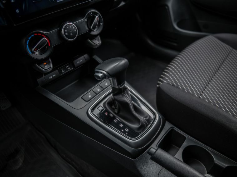 KIA Rio 2020 года, 66 845 км - вид 10