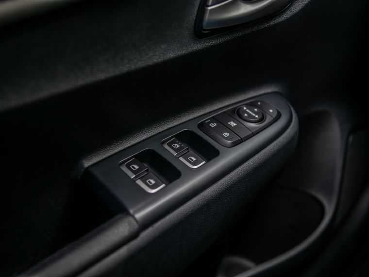 KIA Rio 2020 года, 66 845 км - вид 11