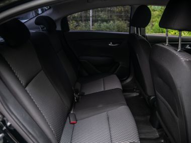 KIA Rio 2020 года, 66 845 км - вид 13