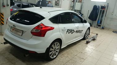 Ford Focus 2011 года, 178 723 км - вид 3