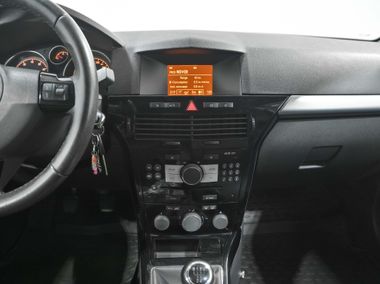 Opel Astra 2013 года, 240 263 км - вид 11