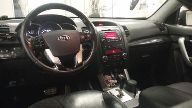 Kia Sorento 2010 года, 289 626 км - вид 5