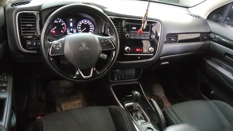 Mitsubishi Outlander 2021 года, 97 793 км - вид 5