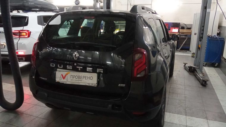 Renault Duster 2016 года, 75 000 км - вид 3