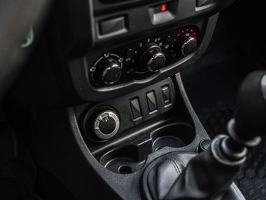 Renault Duster 2016 года, 75 000 км - вид 9