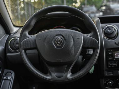 Renault Duster 2016 года, 75 000 км - вид 6