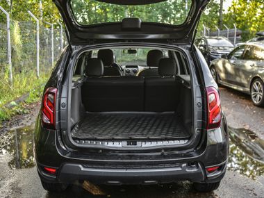 Renault Duster 2016 года, 75 000 км - вид 13