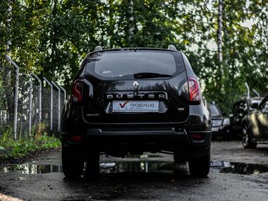 Renault Duster 2016 года, 75 000 км - вид 4