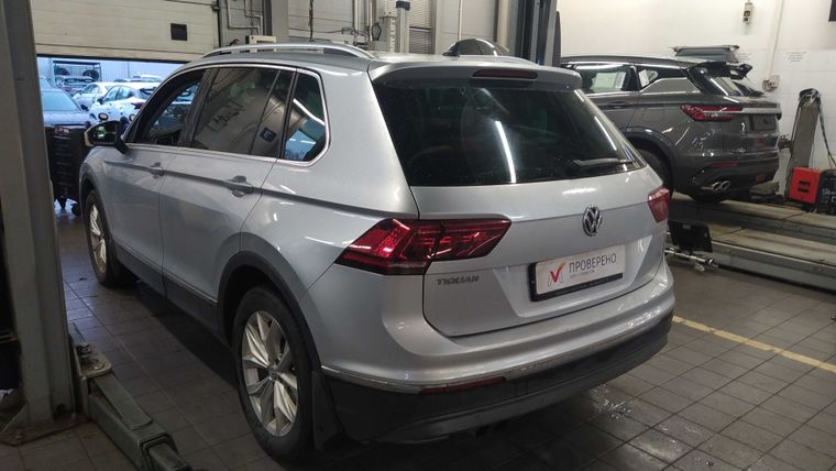 Volkswagen Tiguan 2017 года, 263 350 км - вид 4