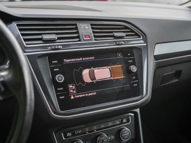 Volkswagen Tiguan 2017 года, 263 350 км - вид 8