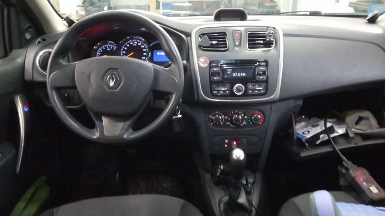 Renault Logan 2014 года, 101 395 км - вид 5