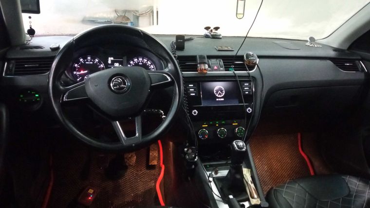 Skoda Octavia 2017 года, 149 261 км - вид 5