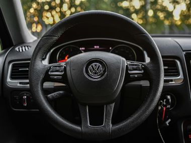 Volkswagen Touareg 2010 года, 473 000 км - вид 6